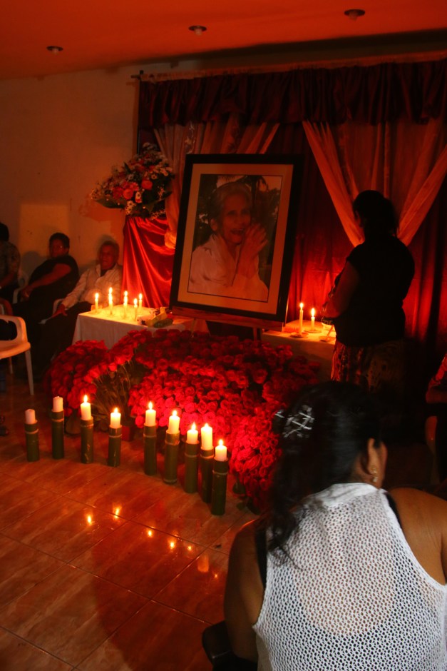 In Loving Memory of Sra Manuela Clementina Pilozo Rengifo